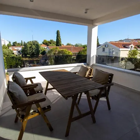 Senka Biograd Na Moru